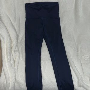 Lululemon size 4